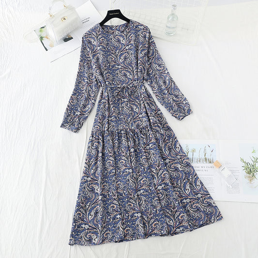 Sanfter Wind, der die Taille schließt, zeigt dünnen Temperament-Schnürrock 3888