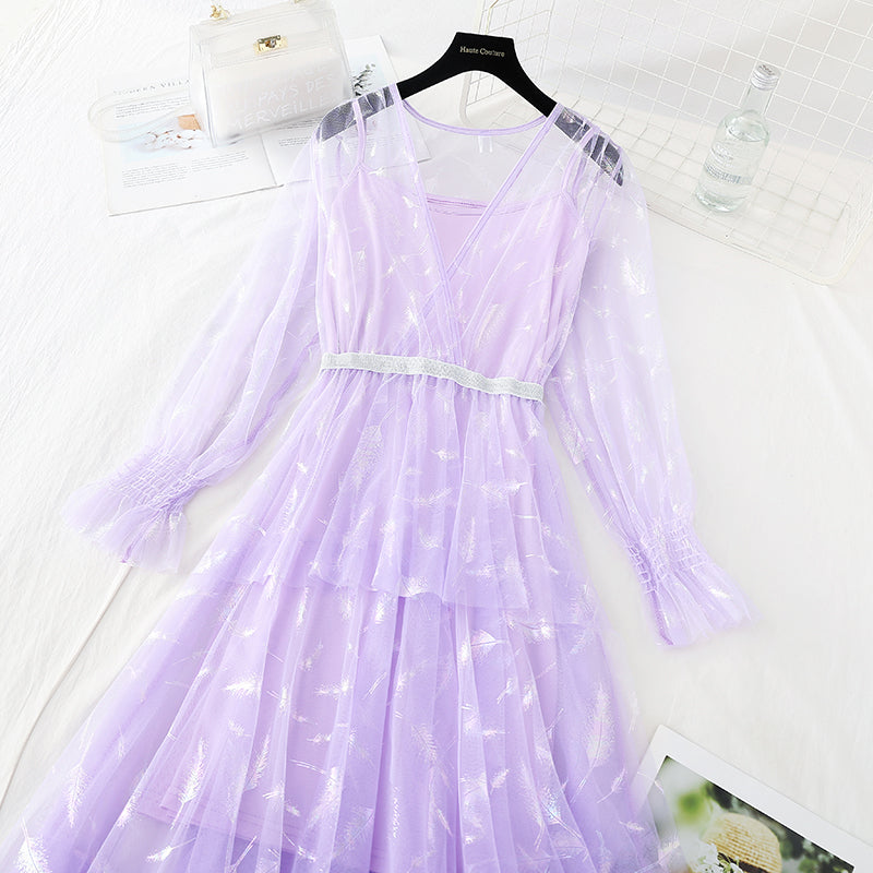 Long skirt with thin waist and gentle wind with feather folds  3889