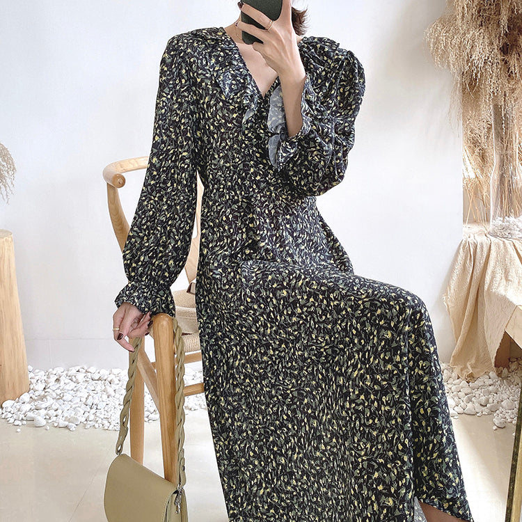 V-neck waist closing thin lotus leaf sleeve Floral Chiffon gentle wind dress  3912