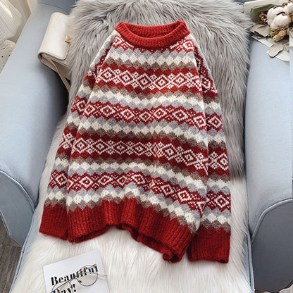 The red sweater is retro and lazy  5075