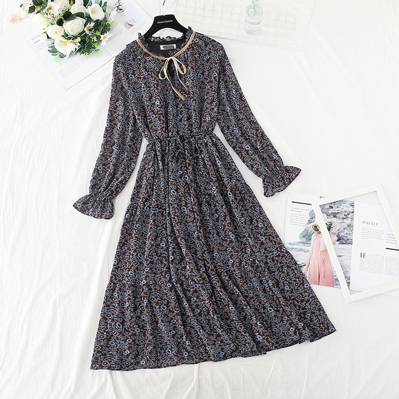Small fragrance retro French floral dress with backing  4541