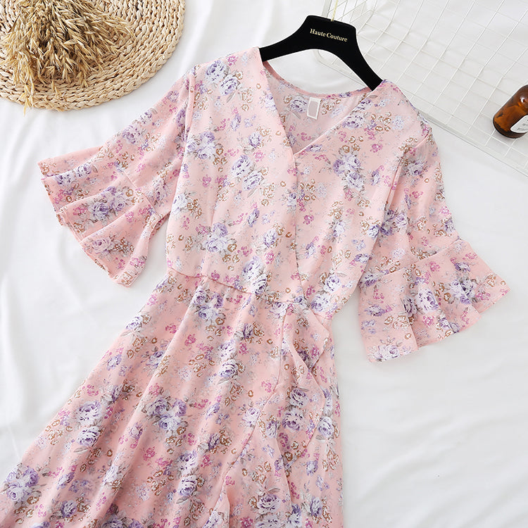 The new Daisy chiffon skirt is slim at the waist  4677