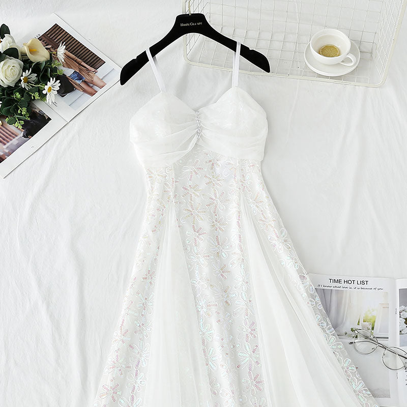 Robe à bretelles blanche française en maille épissée à paillettes 4412