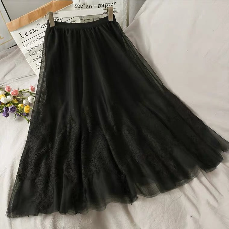 Jupe en dentelle brodée mi-longue taille haute Sweet Wind 3617