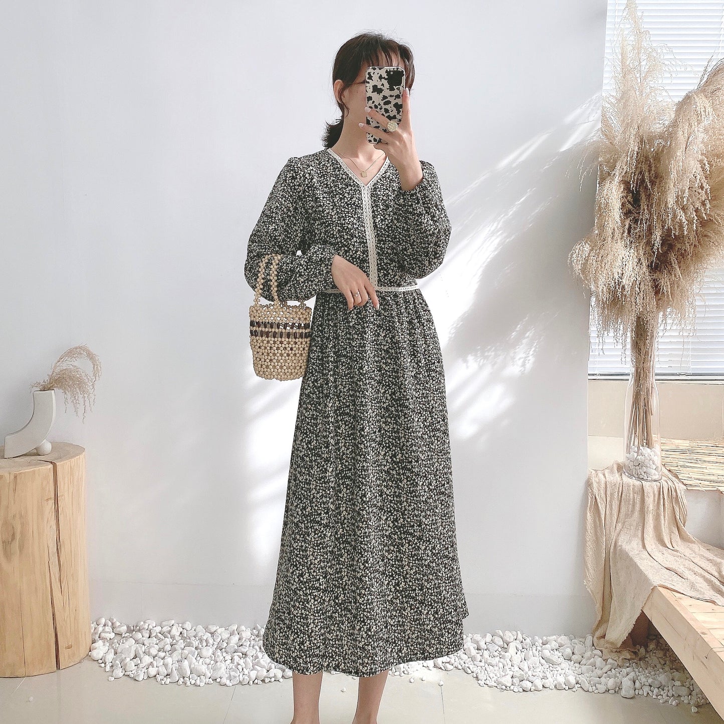 Robe fleurie à lacets avec ceinture tempérament et jupe inférieure à l'intérieur 4072