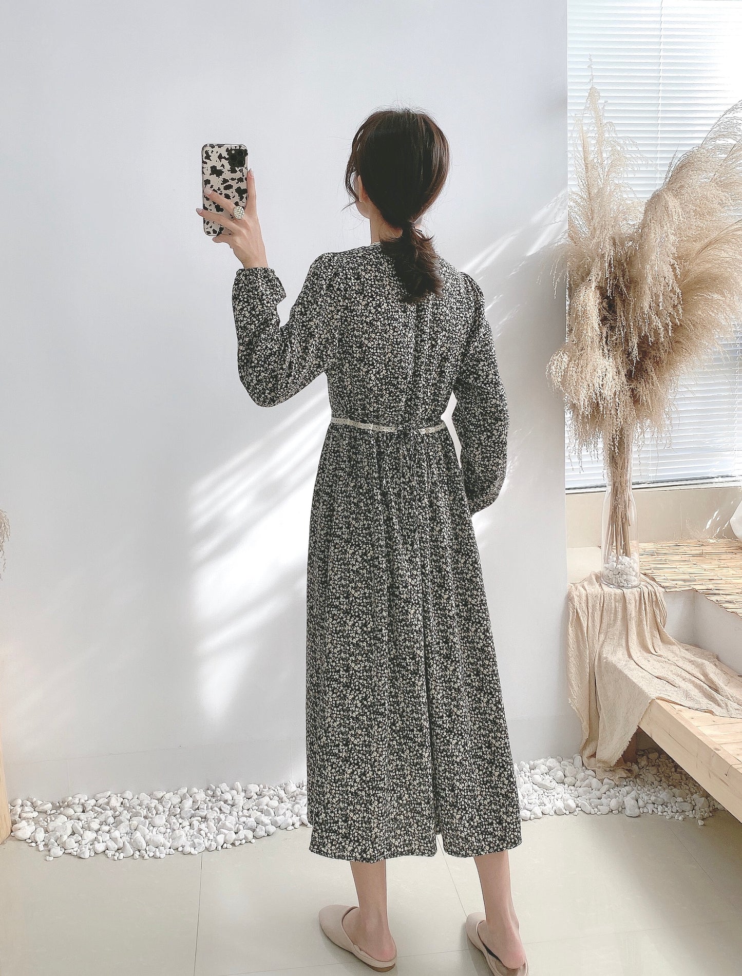 Robe fleurie à lacets avec ceinture tempérament et jupe inférieure à l'intérieur 4072