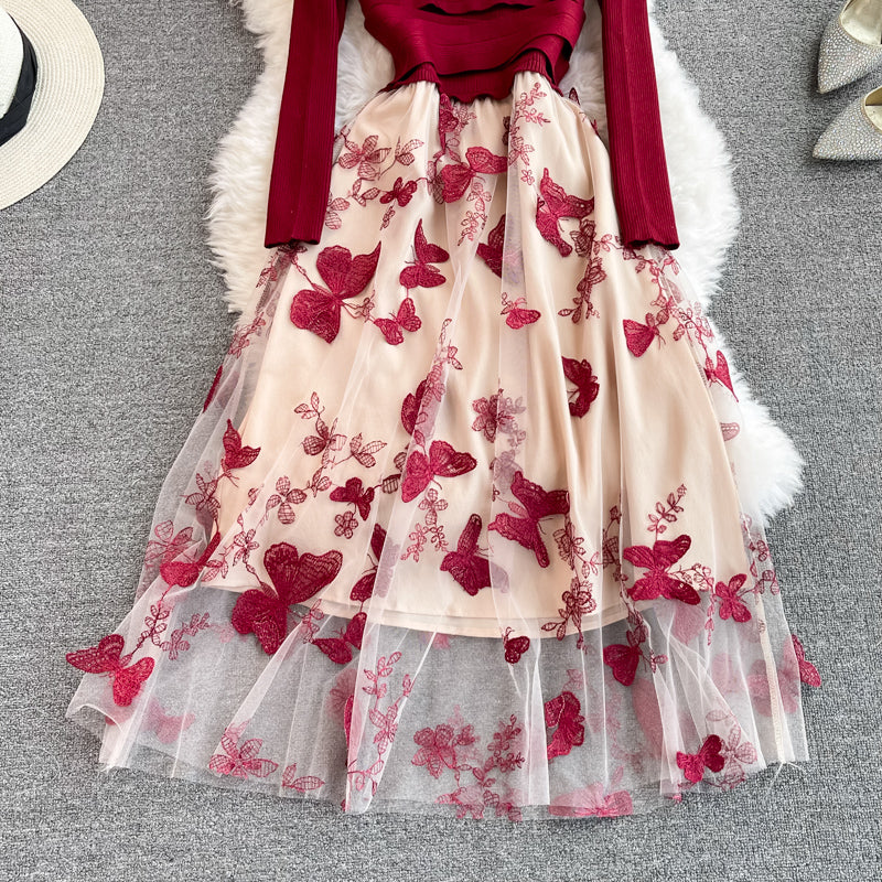 Mesh stitched slim embroidered large hem skirt  3768