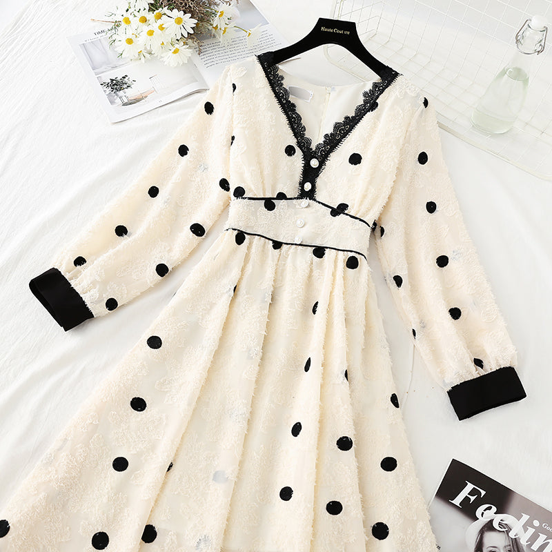 New lace stitching French waist closing slim age reducing skirt  4554