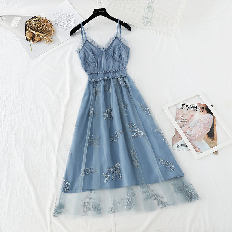 Gauze V-neck suspender skirt French retro temperament goddess  4120